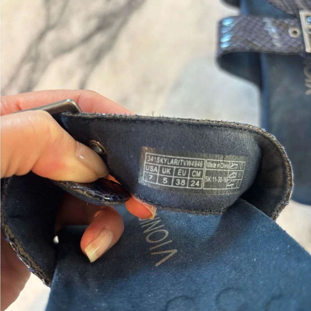 Vionic Snakeskin Skylar Slide Sandals in Navy Sz 7 - Picture 5 of 5